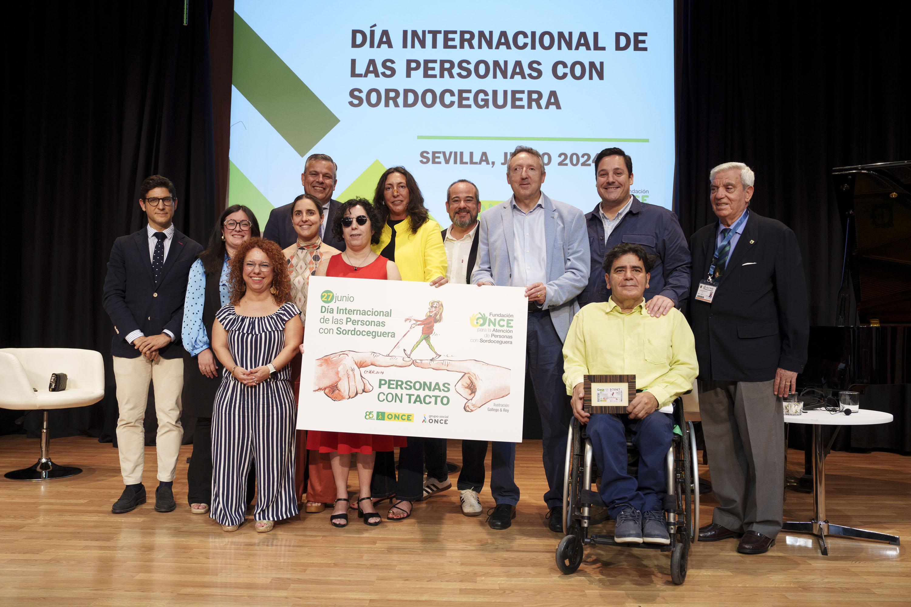 Presentación del cupón dedicado al Día Internacional de las Personas con Sordoceguera