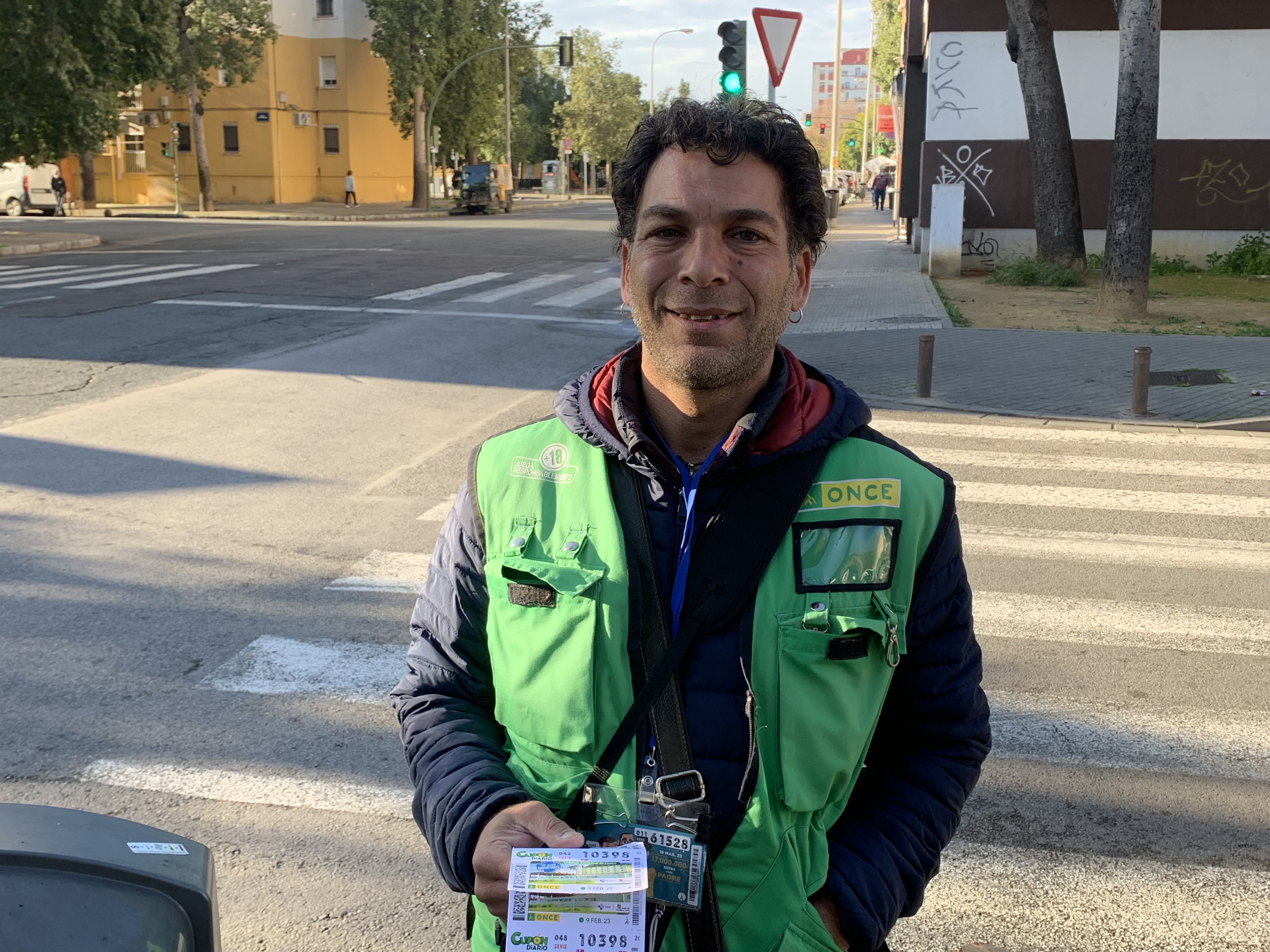 Basilio Salazar, en un cruce de calles de Las Tres Mil