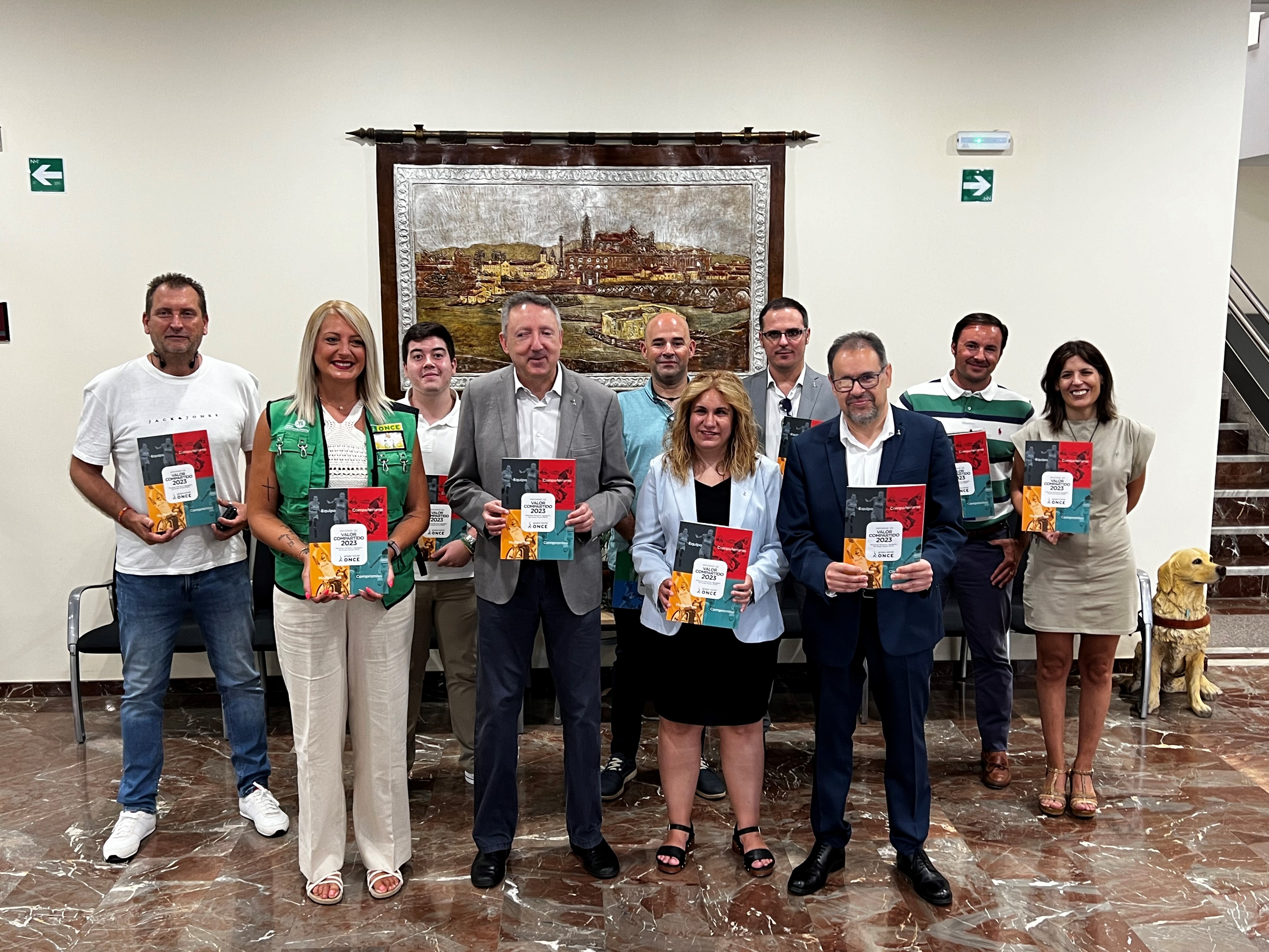 Presentación en Córdoba foto de familia