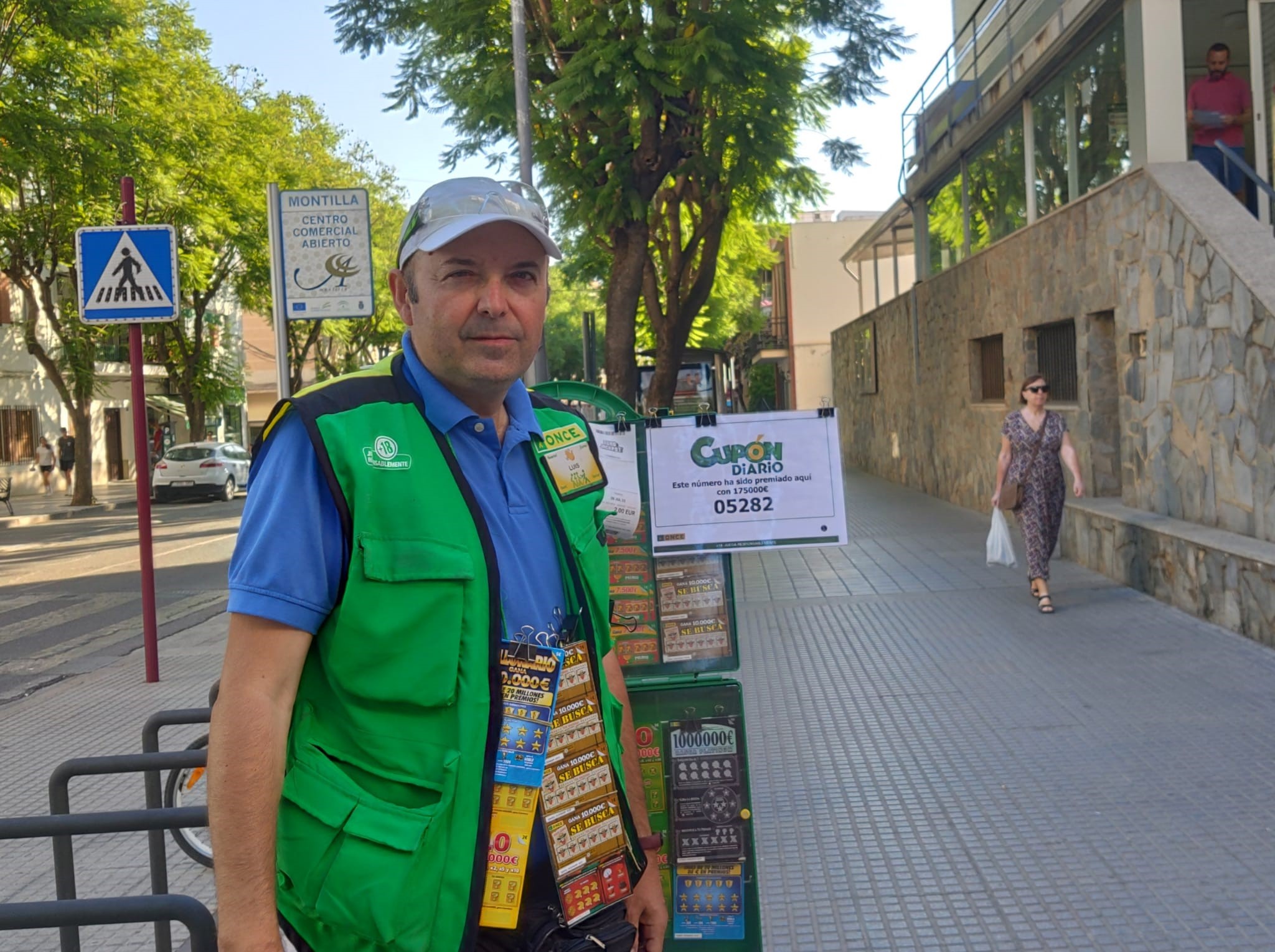 Luis Cárdenas, vendedor de la ONCE en Montilla