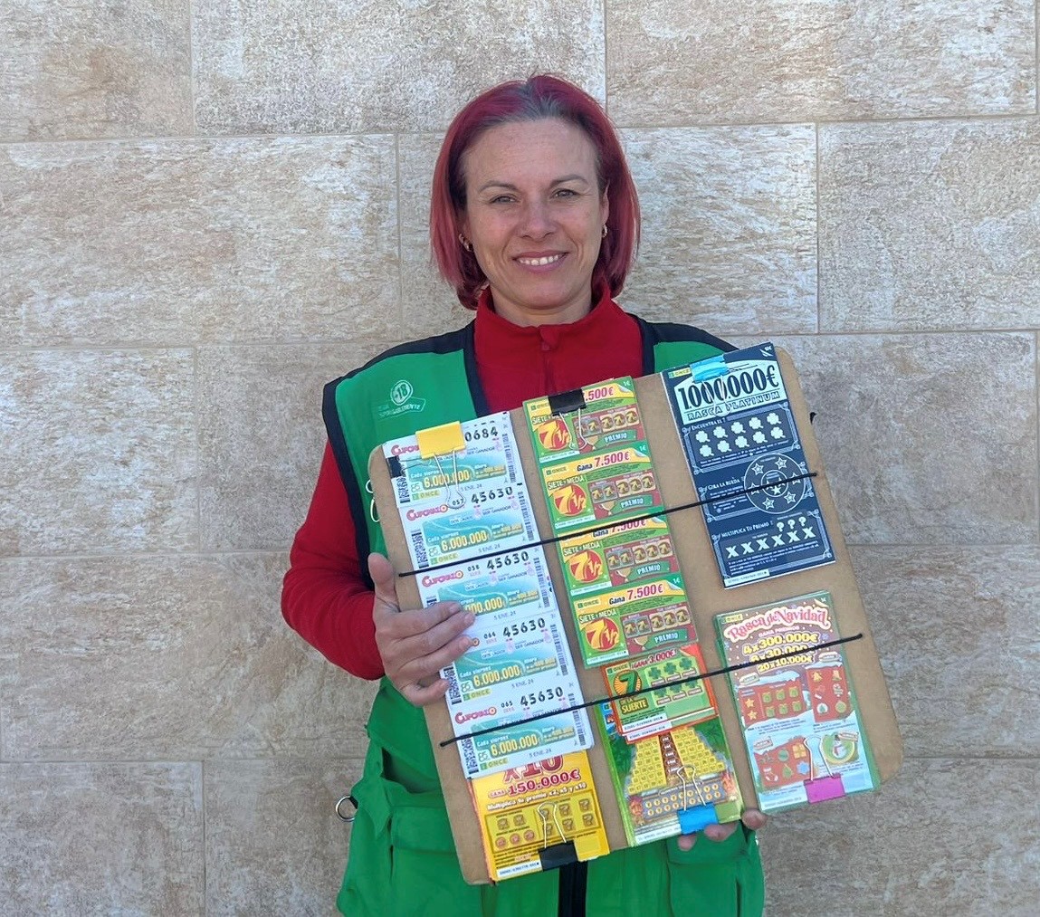 Mónica Bravo, vendedora de la ONCE en Málaga