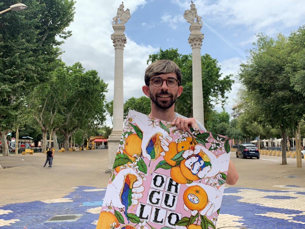 Javier Vasco, en la Alameda de Sevilla, considera que dentro del Colectivo LGTBI+ debe haber más respeto 