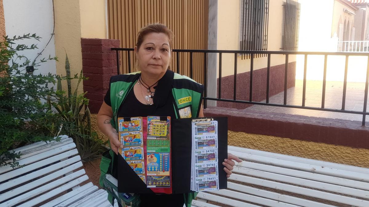 María Dolores Alonso, vendedora de la ONCE en Vícar 