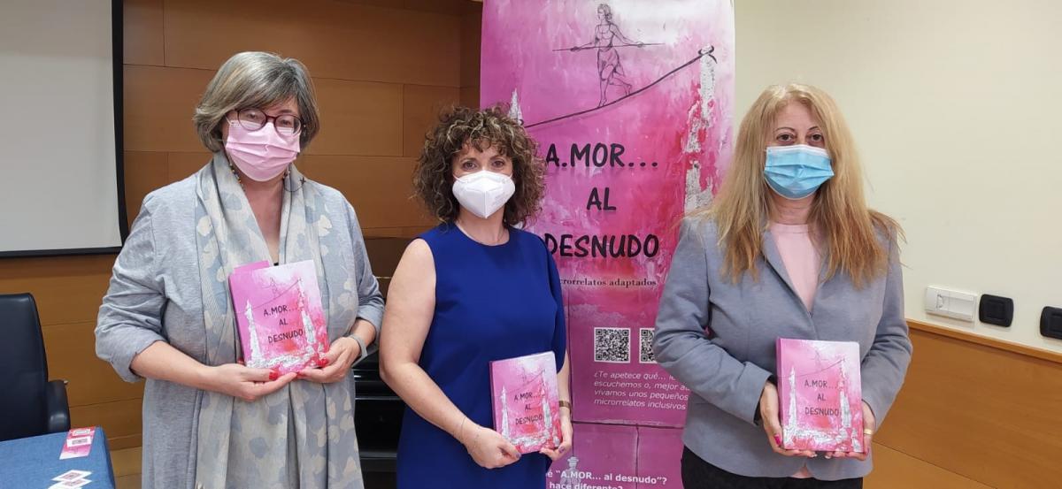 Presentación del libro 'A.mor... al desnudo', de Ana María Morales, en la sede de la ONCE de Jaén