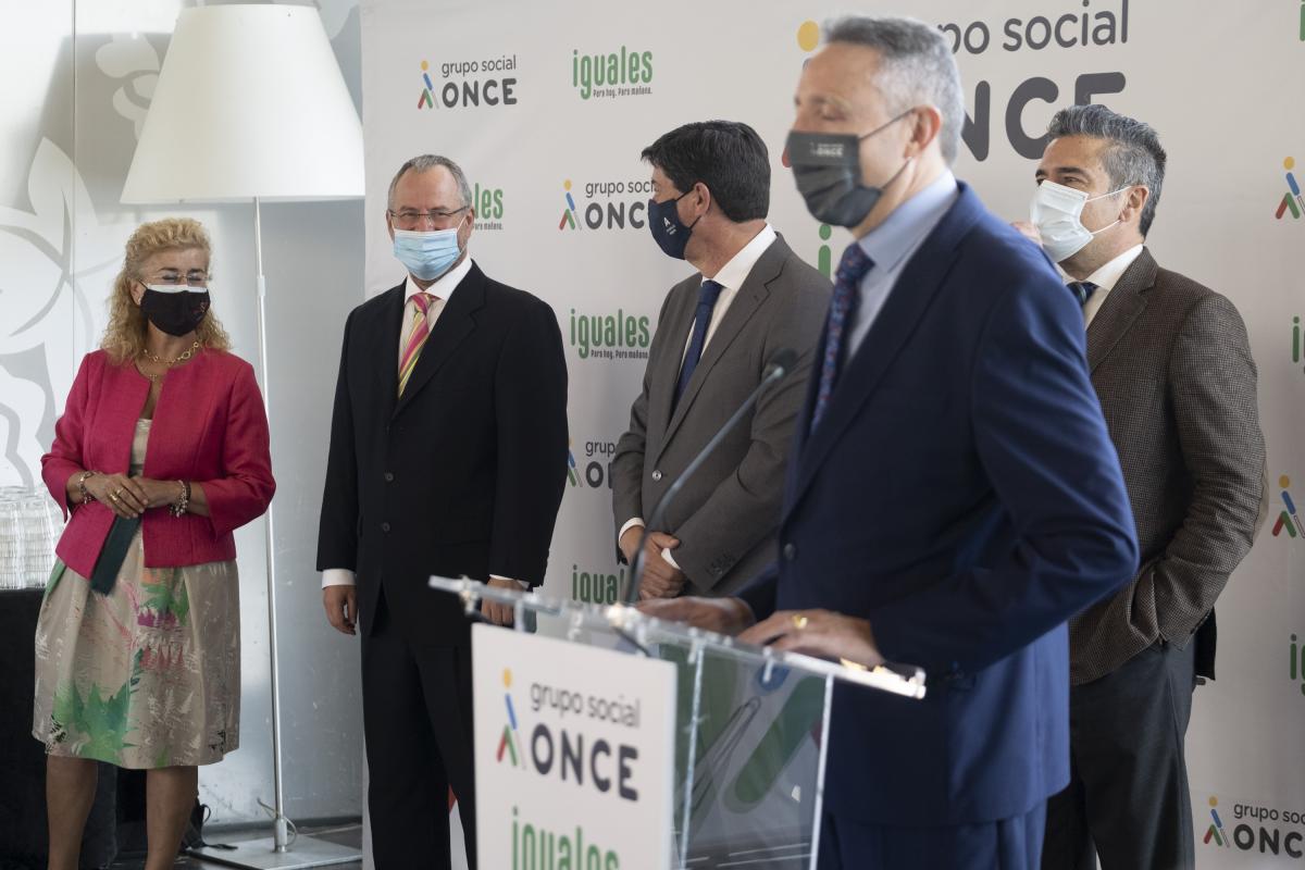 El delegado territorial de la ONCE en Andalucía, Ceuta y Melilla condujo el acto