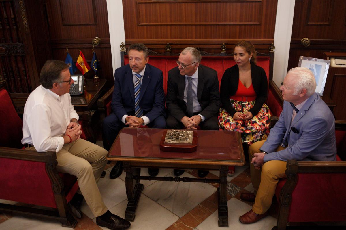 Otro momento de la reunión, celebrada en la sede de la Presidencia de Melilla