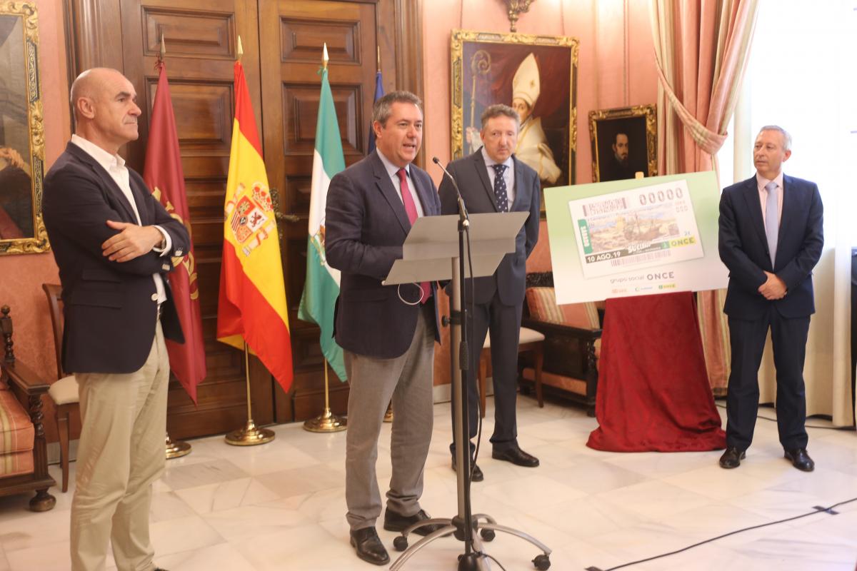 El alcalde de la capital andaluza agradeció a la ONCE su implicación en este V Centenario