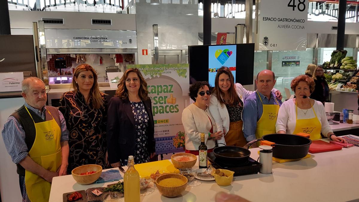 La presidenta del Consejo Territorial, Isabel Viruet, participó en la actividad más gastronómica de la Semana ONCE, en Almería