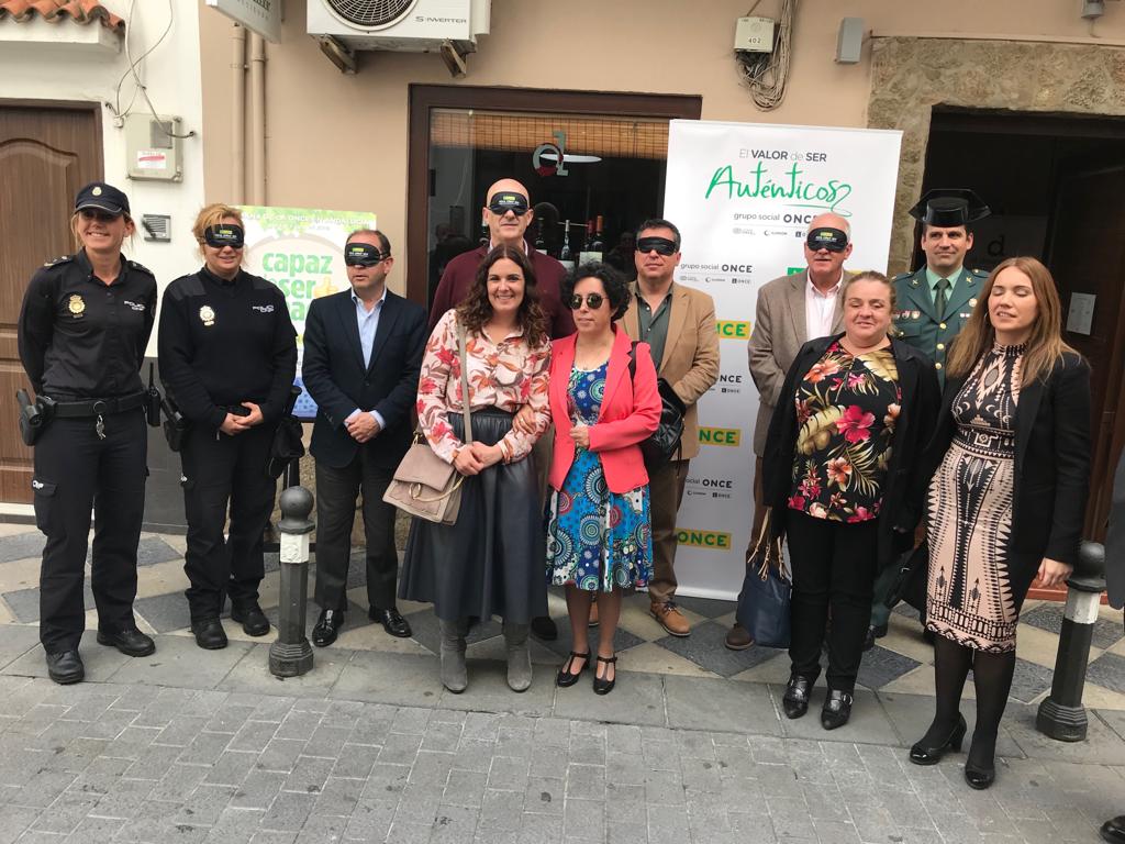 Participantes en una cata a ciegas en Algeciras