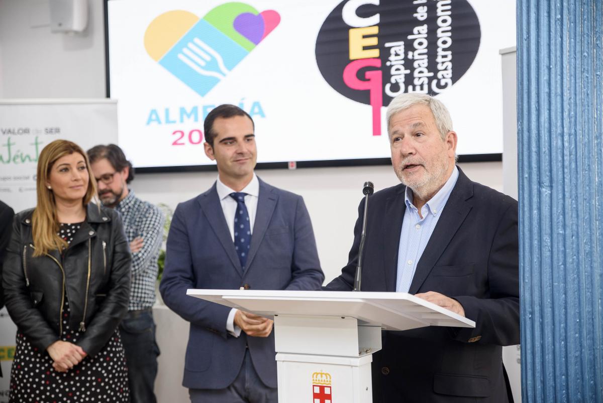 El presidente de la entidad Capital Española de la Gastronomía también se declaró feliz con la iniciativa de la ONCE
