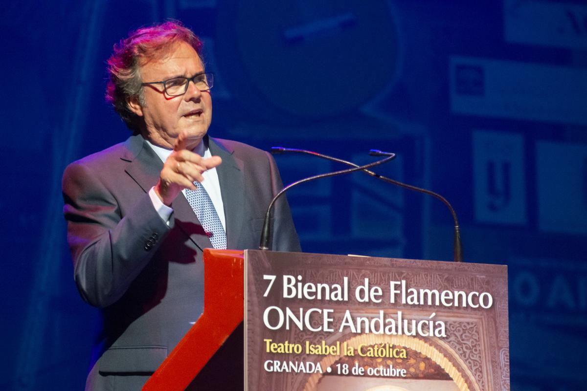 El director de Portal Flamenco de Canal Sur Radio, Manuel Curao, condujo la gala con maestría