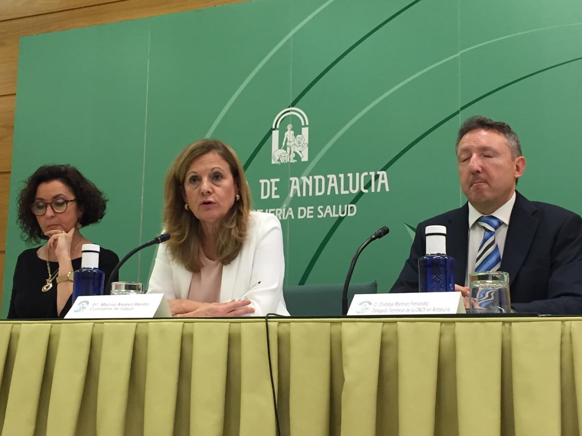 La consejera de Salud elogió el modelo social de la ONCE en Andalucía y en España