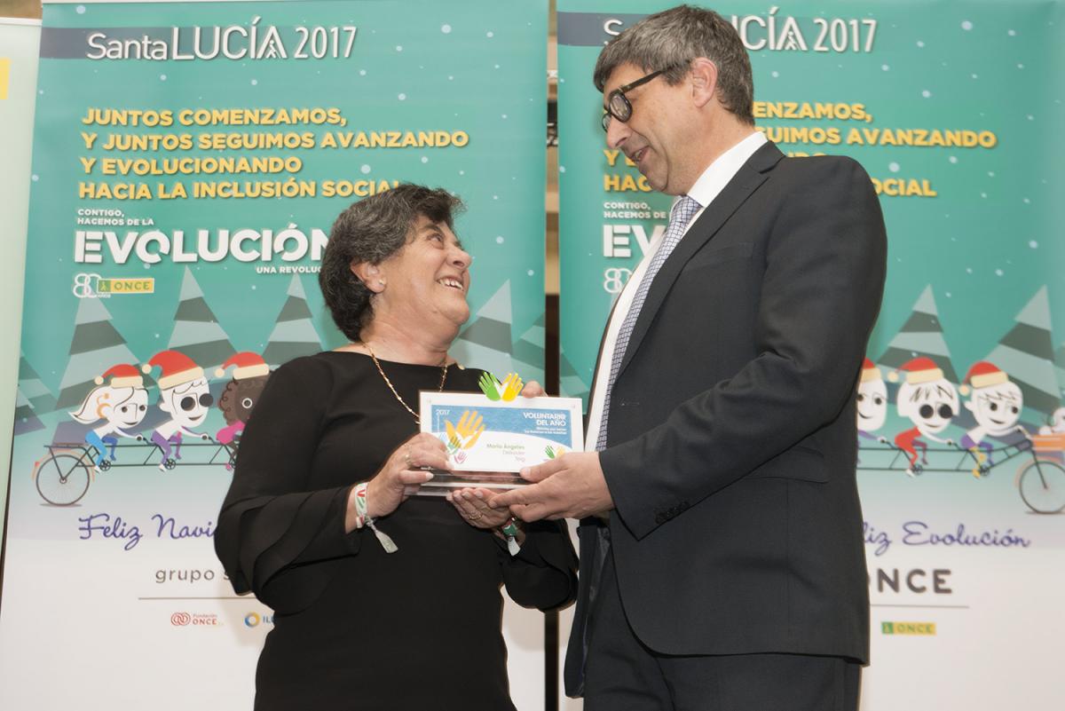 María Ángeles Delkáder se declaró emocionada al recibir el reconocimiento de Voluntaria del Año