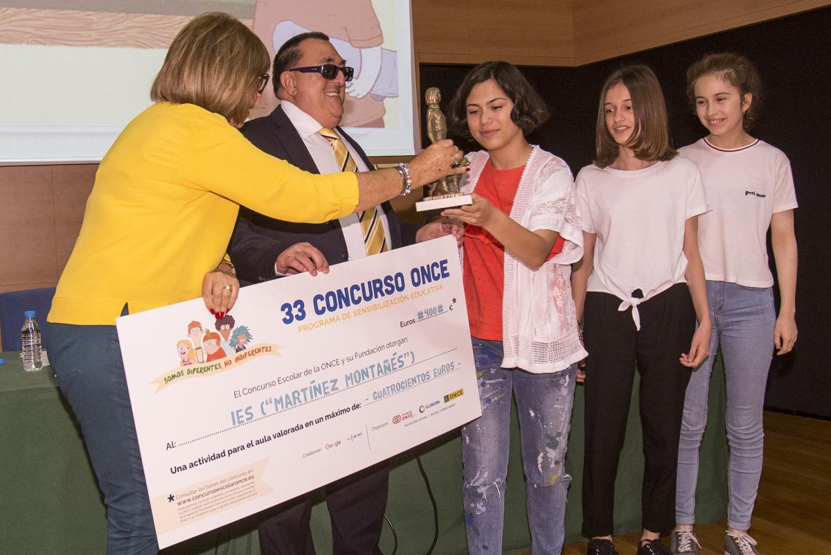 Entrega del premio al IES Martínez Montañés de Sevilla