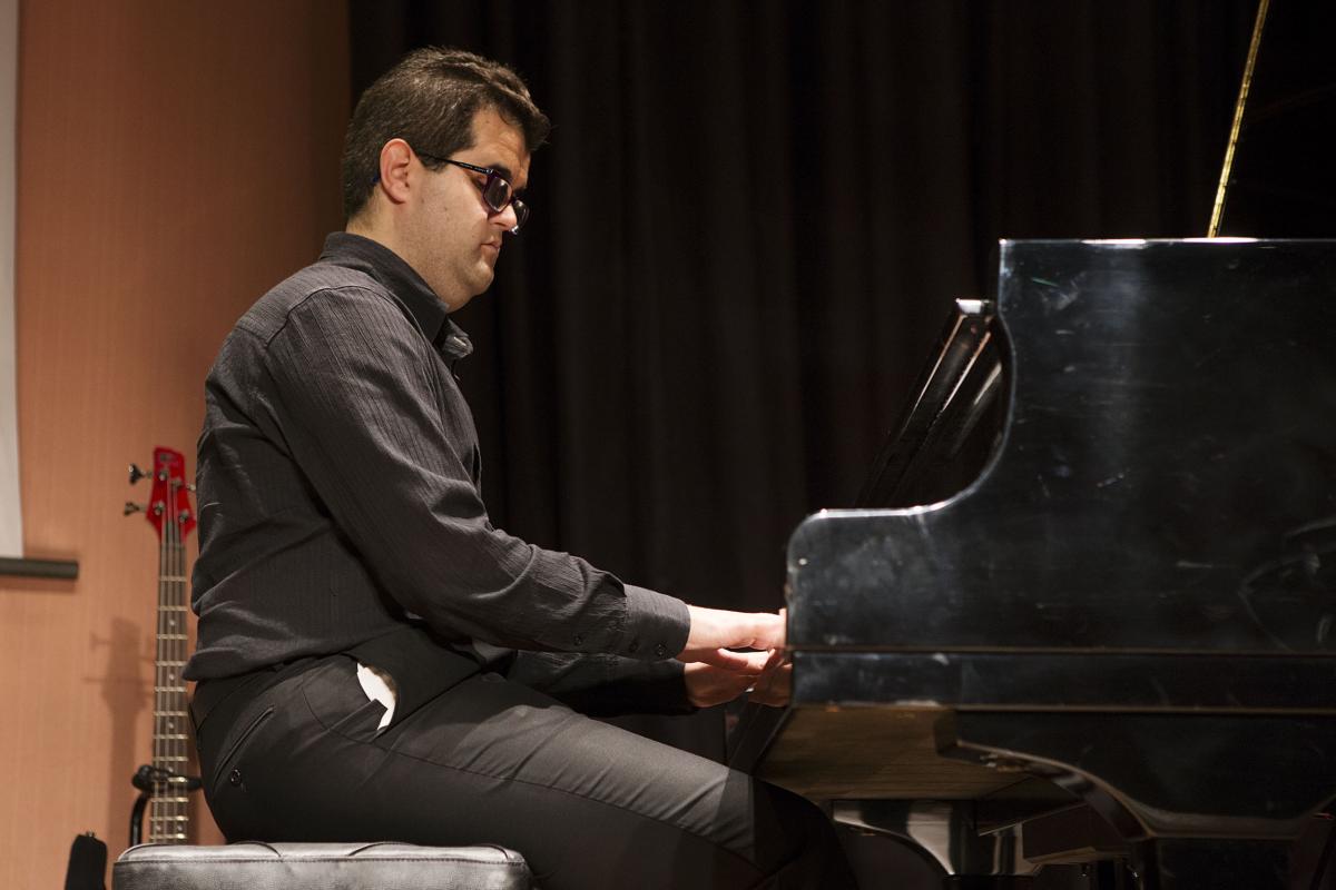 El pianista cordobés Raúl Roldán es otro de los finalistas en la modalidad individual del Concurso