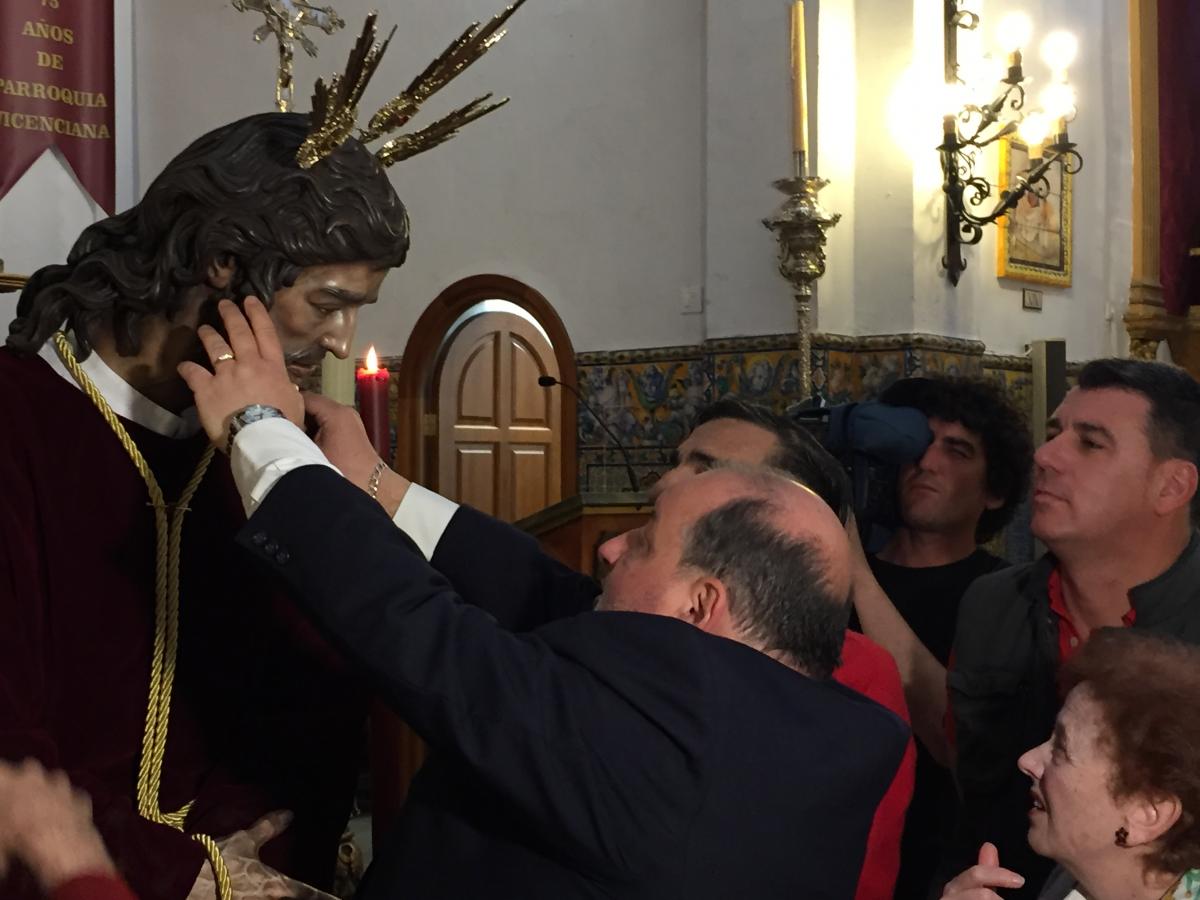 Visita al Cristo de San Gonzalo de Sevilla