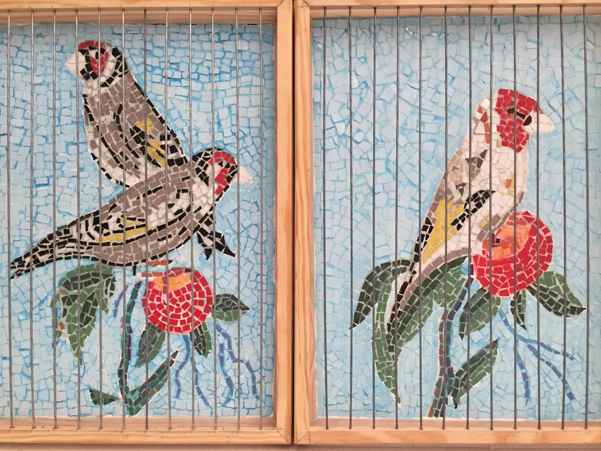 Retrato de pájaros en jaula, obra de la sevillana María José Rivas, premio a la originalidad