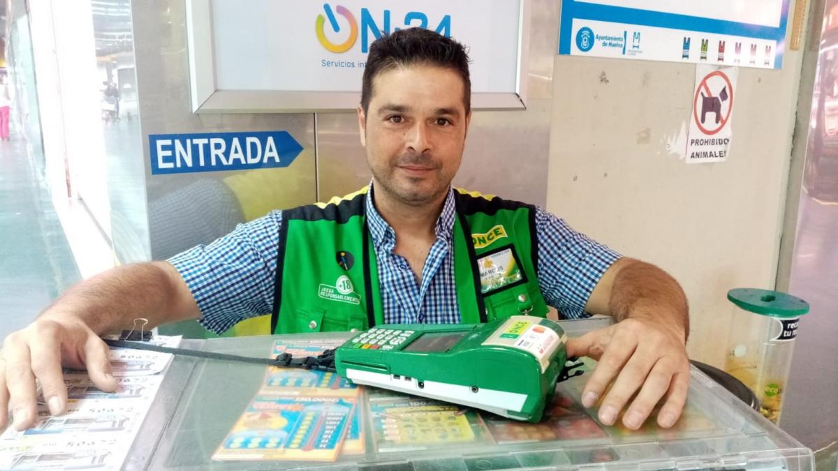 Marcos Gómez, vendedor de la ONCE en Huelva