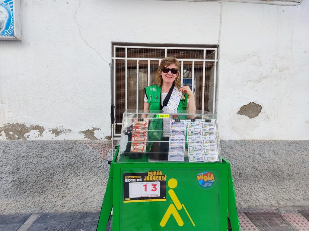 Freancisca Galera, vendedora de la ONCE en Tíjola