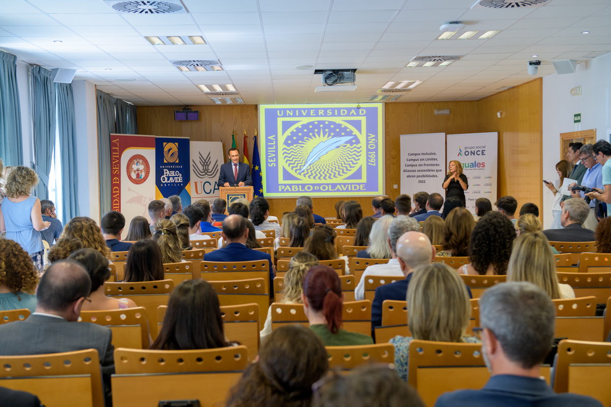 Intervención del consejero de Universidad, Investigación e Innovación de la Junta de Andalucía durante el acto