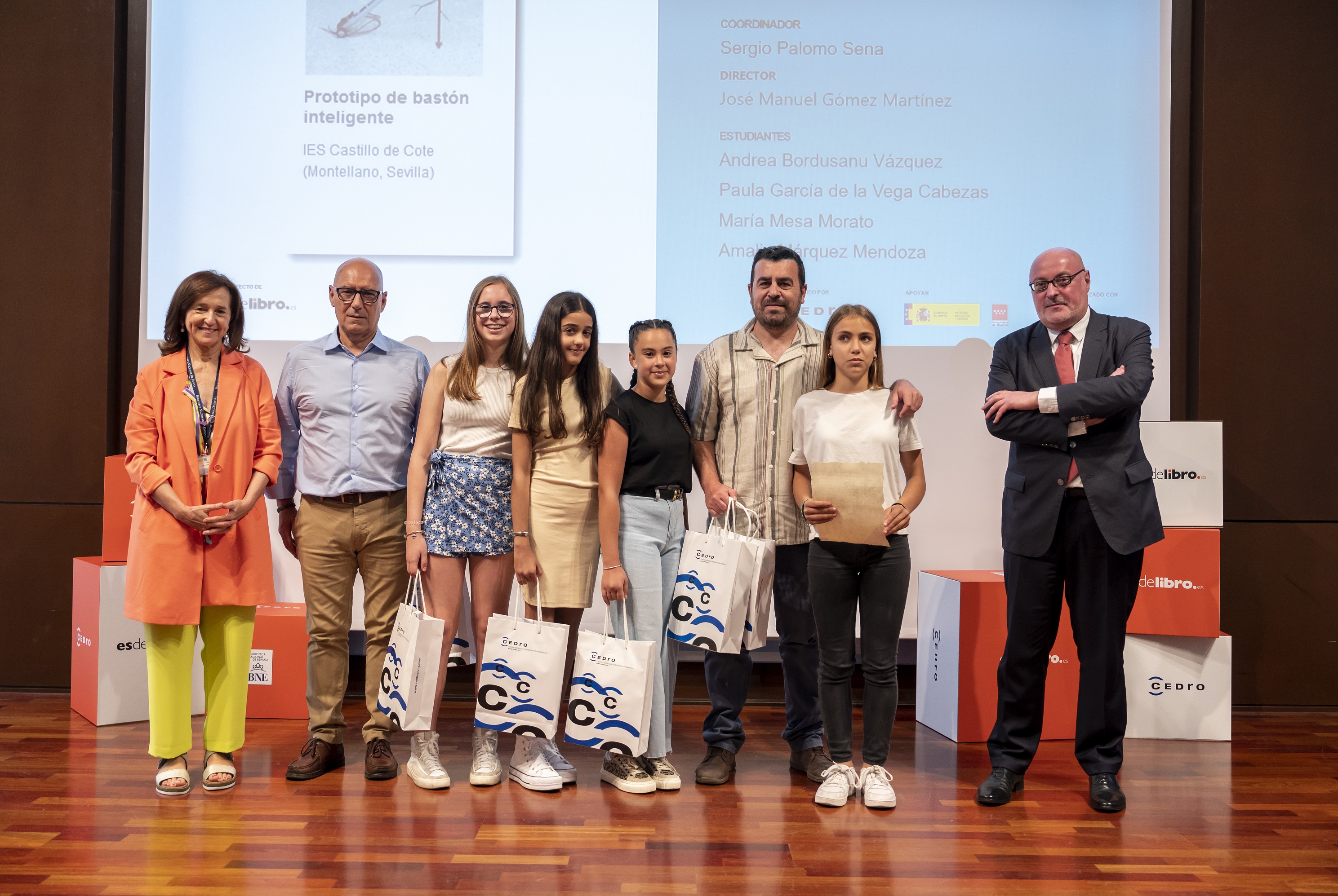 Premio a los Jóvenes Investigadores para las jóvenes de Montellano