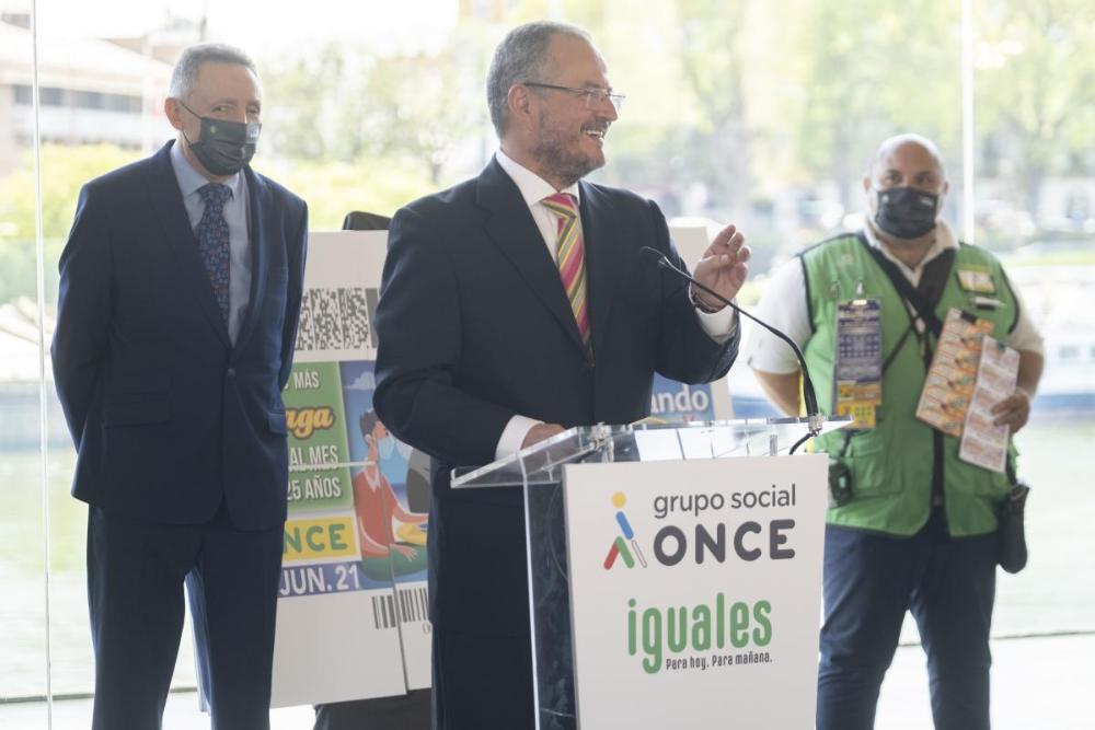 El director general adjunto de Juego, Patricio Cárceles, agradeció a los vendedores de la ONCE su compromiso