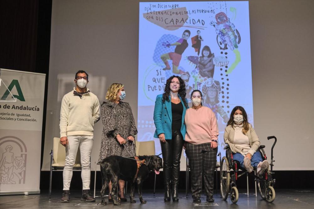La consejera de Igualdad presidió la presentación del III Plan de Acción Integral | Fotos: Pepo Herrera