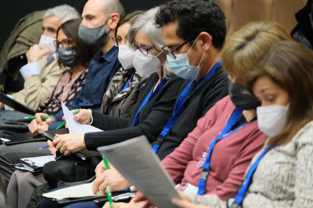 Profesionales sociales de la ONCE asistiendo a la jornada de inauguración