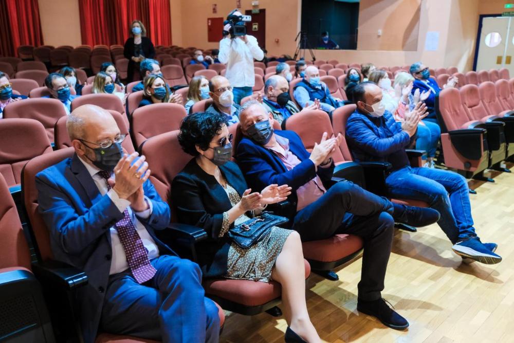 La presidenta del Consejo Territorial, Isabel Viruet, y el subdelegado territorial, José Antonio Toledo, entre los asistentes