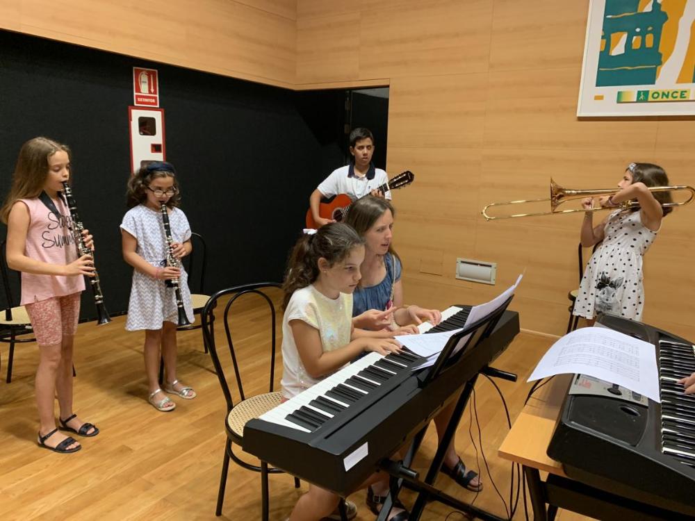 La especialista de Música del CRE, Marian Martínez, coordinó toda la actividad