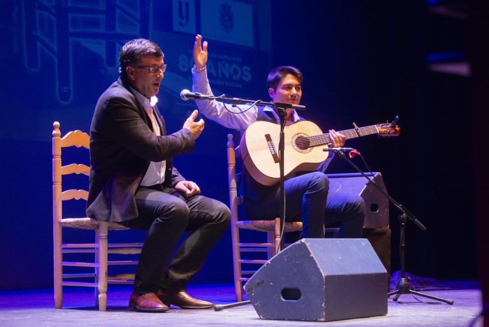 Gesto de gratitud de Campaña y Montes tras su actuación