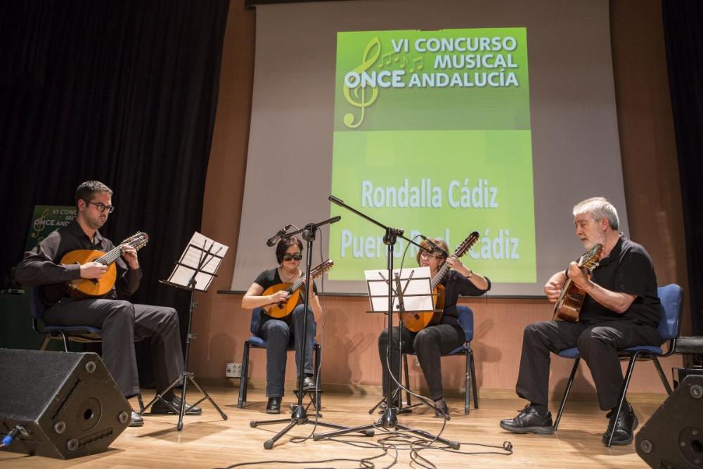 Actuación de la Rondalla de Cádiz, de Puerto Real