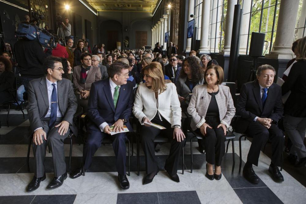 Aspecto general del Salón de los Espejos del Palacio de San Telmo durante el acto