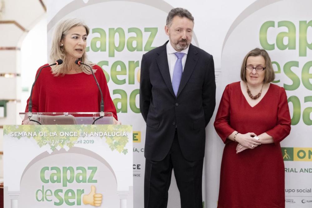 La consejera de Cultura y Patrimonio de la Junta tuvo palabras de cariño y complicidad con la ONCE durante su intervención