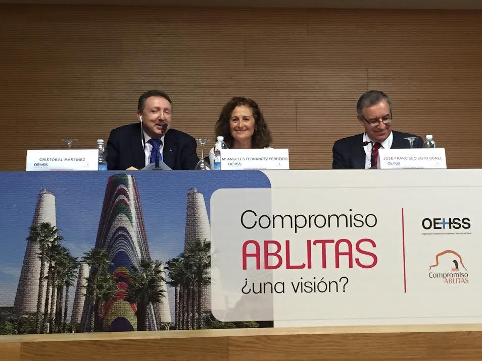 El delegado territorial de la ONCE interviniendo en la inauguración de las jornadas