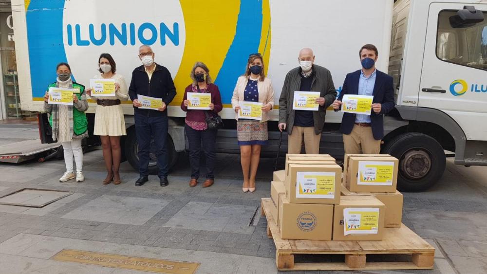 Segunda entrega de alimentos en Almería