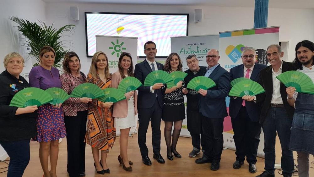 El alcalde de Almería, Ramón Fernández Pacheco, participó en los actos de la Semana ONCE en su ciudad