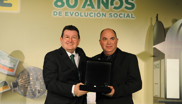 andalucia-ventura_martin_recibe_el_galardon_0.jpg
