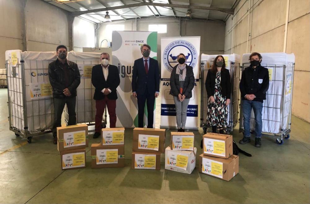 Segunda entrega de alimentos en Cádiz
