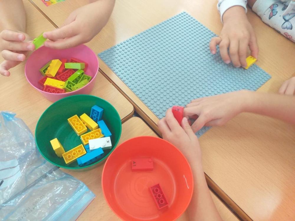 Alumnos de Infantil y Primaria aprenden jugando en Cádiz