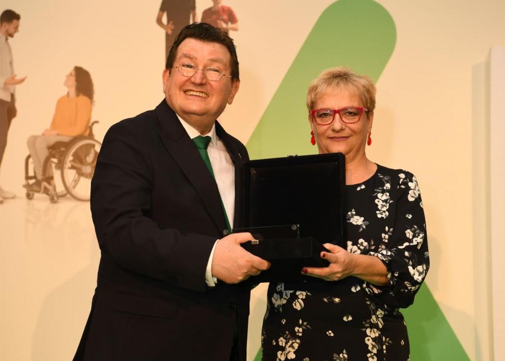 En el ámbito de Cádiz, María del Carmen Mota fue elegida la vendedora del año