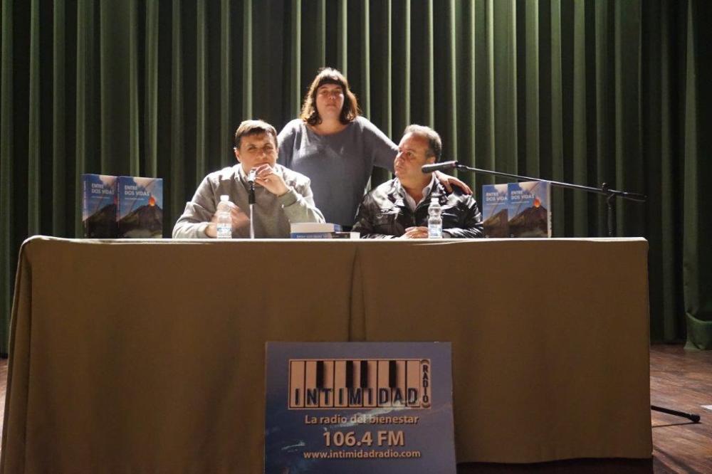 Presentación del libro de Jesús Espiñeria en el salón de actos de la ONCE de Córdoba