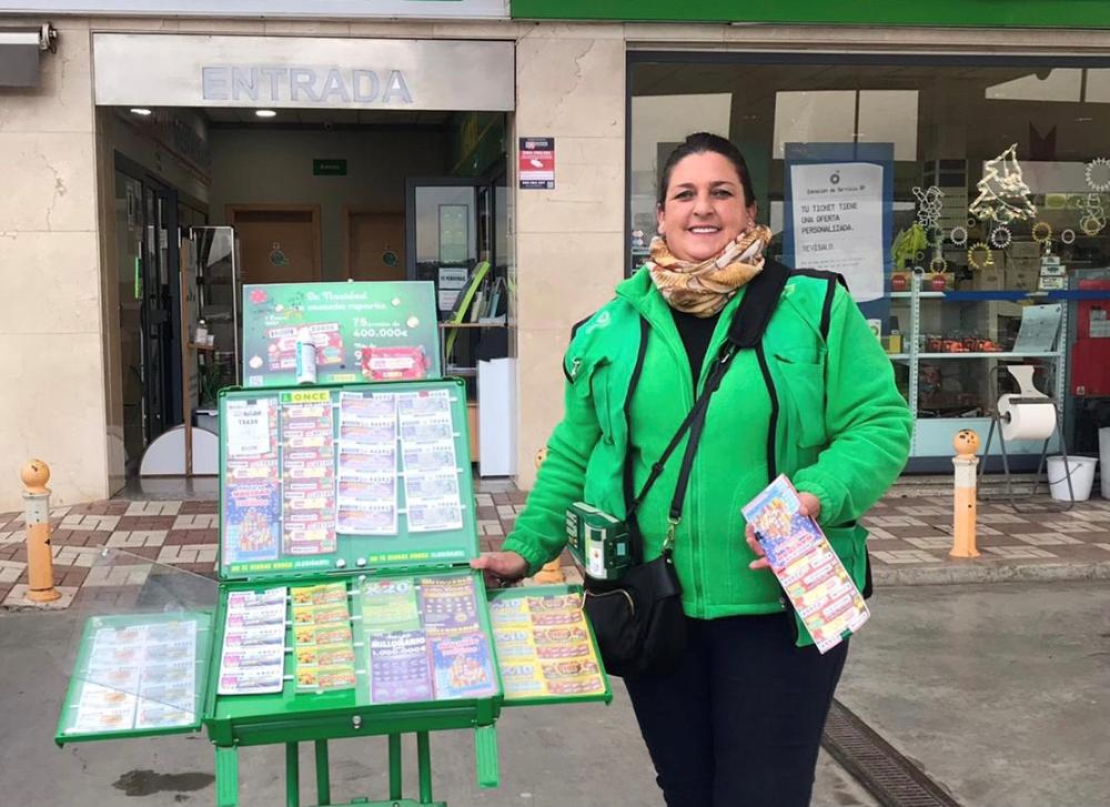 Cristobalina Mesa, vendedora de la ONCE en Antequera