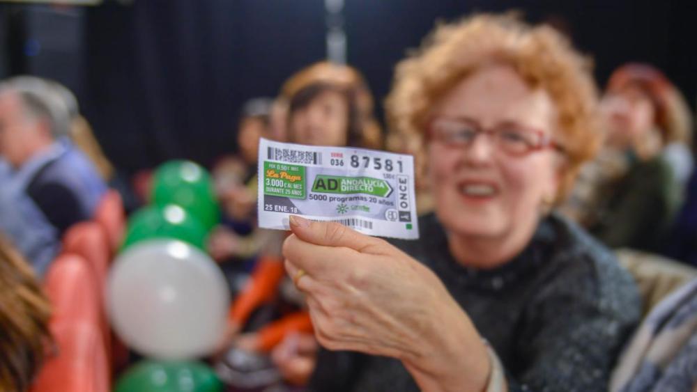 Los asistentes pudieron comprar el cupón de Andalucía Directo durante el desarrollo del programa