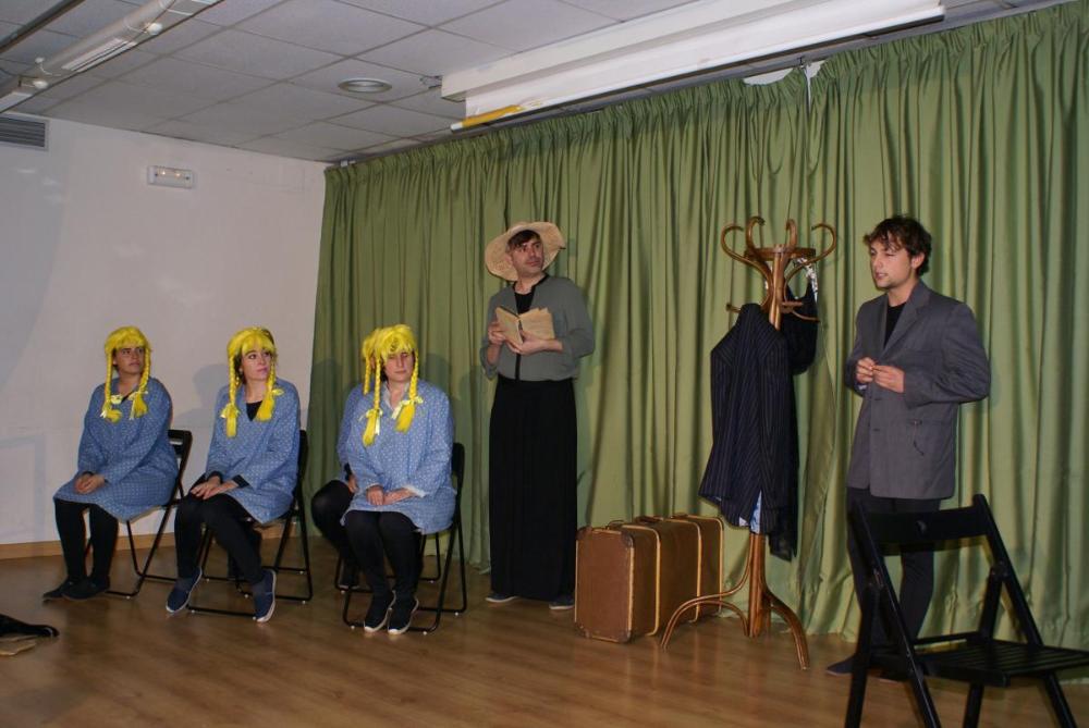 Representación de 'La eterna herencia' a cargo de la agrupación teatral Tiflonuba