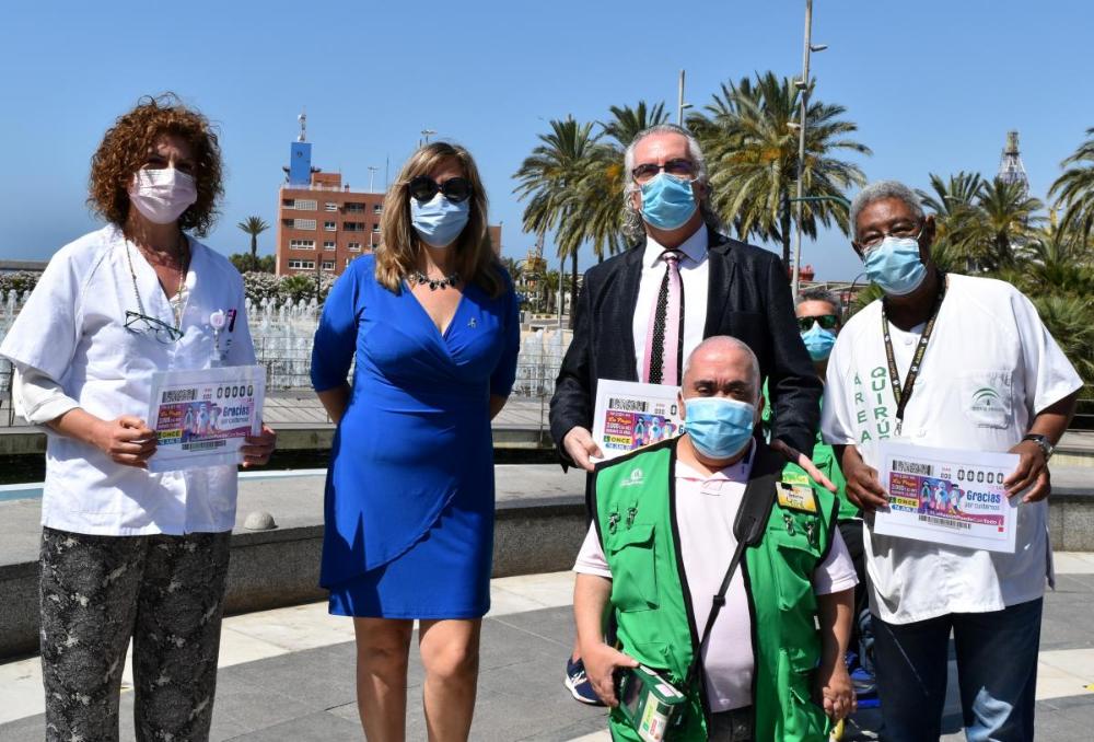 Como en todas las ciudades, los profesionales sanitarios recibieron el reconocimiento de la ONCE