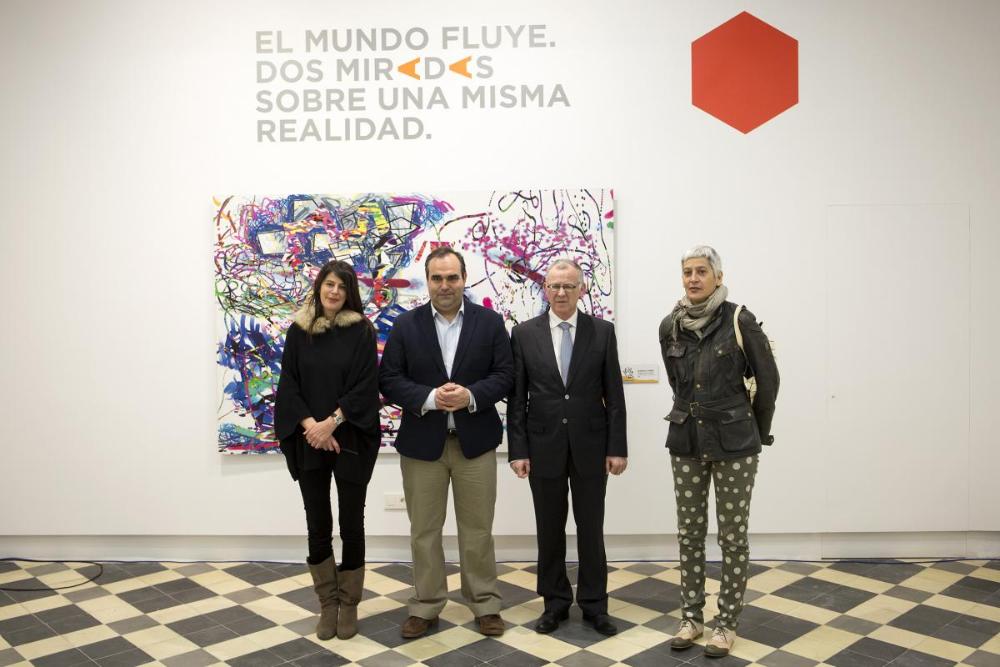 Posado gráfico en la inauguración de la exposición en La Térmica