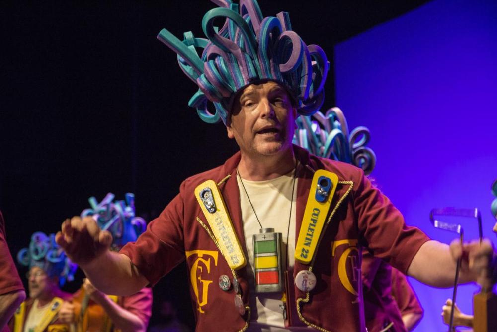 Componente de la chirigota 'Los COAC Toys', tercer premio del Fermín Salvochea 2022