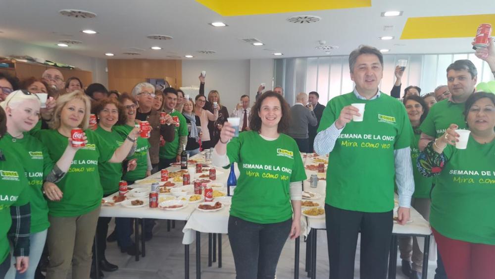 Brindis por la Semana de la ONCE en la sede de Cádiz