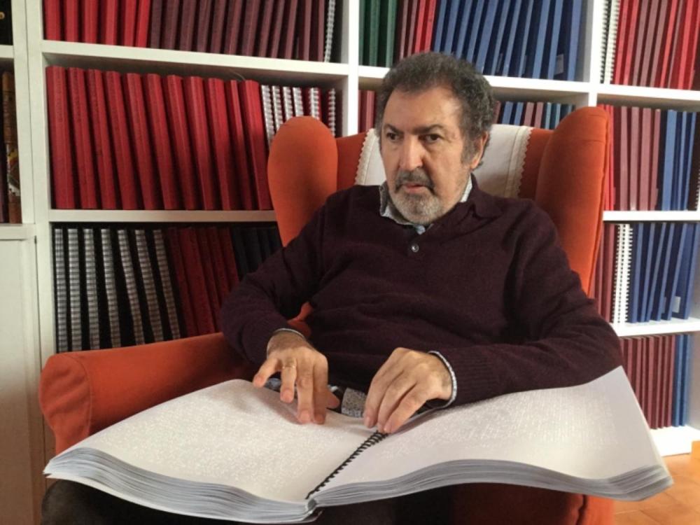 "Hay más plasticidad que color en mi poesía", afirma  Fran Cruz